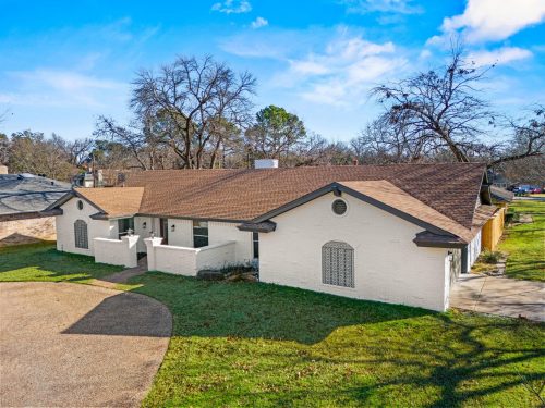 newly installed roof by a general contractor in Royse City, TX